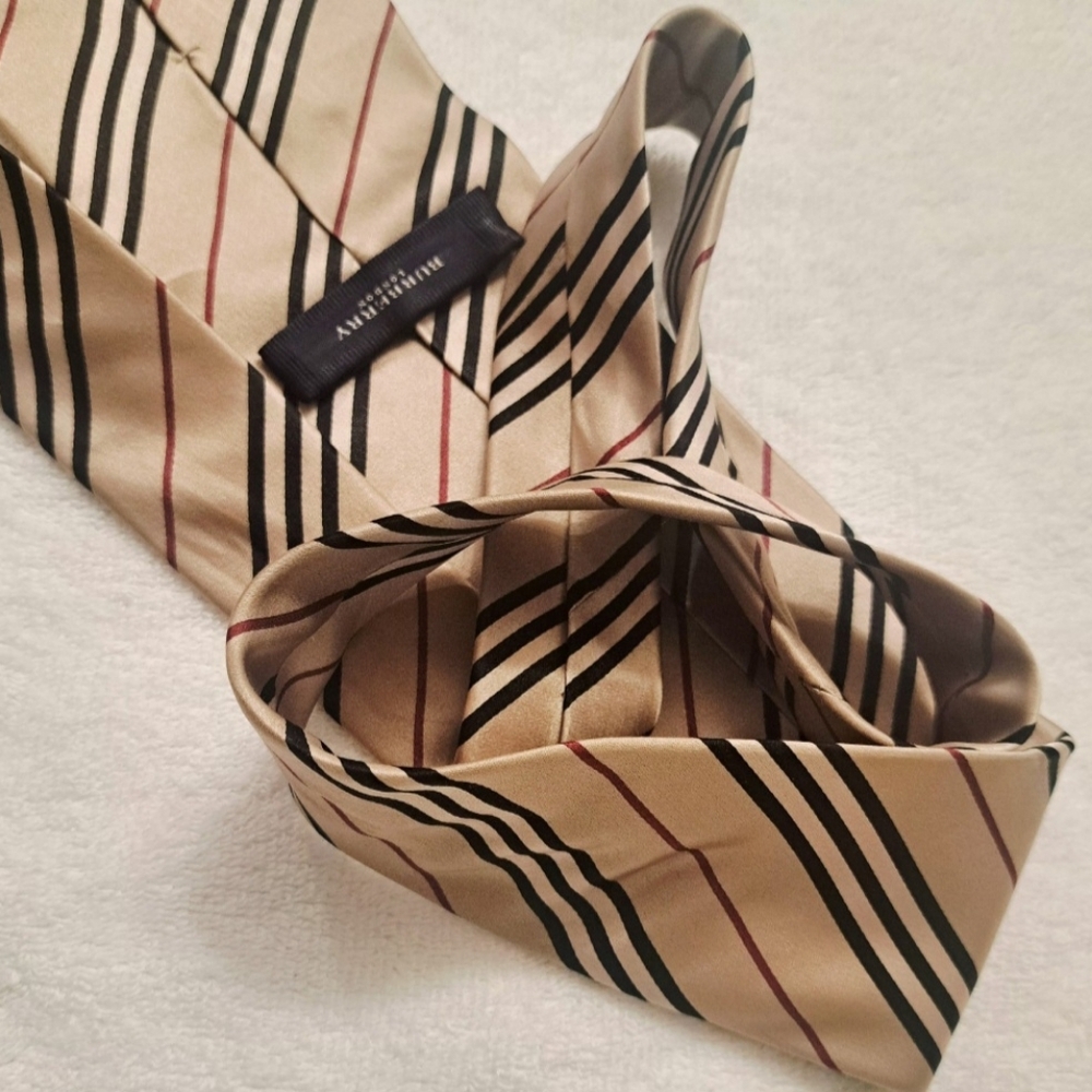 Burberry London 100% Silk Mens Tie - Picture 8 of 10